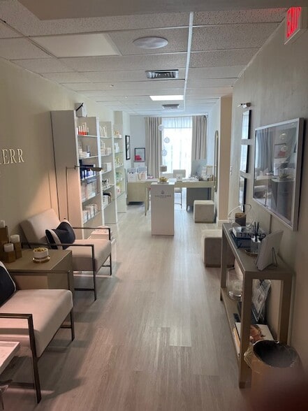 More Photos Of 1920 E Hallandale Beach Blvd, Hallandale Beach Office For Sale