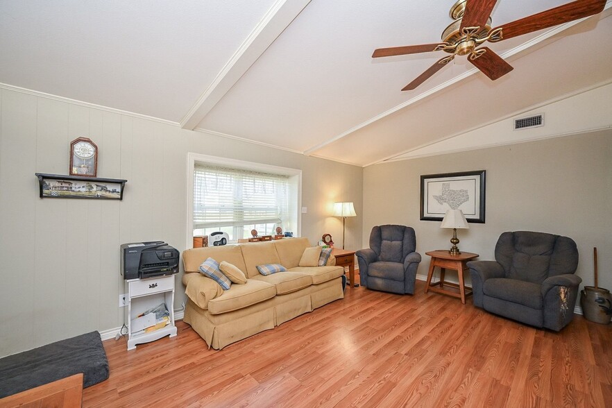 More Photos Of 18910 Carrot St, Spring Trailer Camper Park For Sale