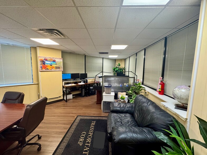 More Photos Of , Brooklyn Unknown For Sale