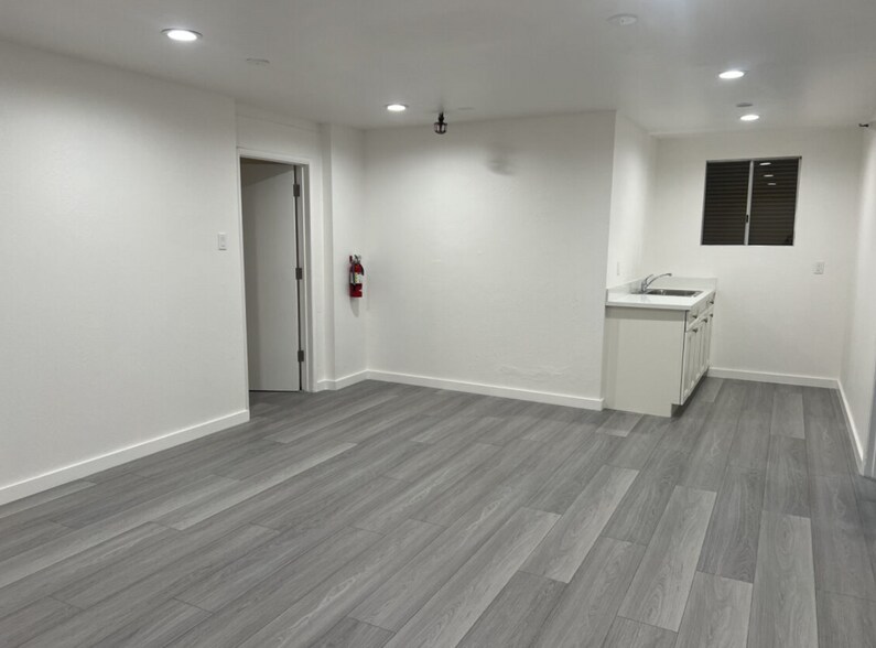 More Photos Of 2190 Cesar Chavez, San Francisco Warehouse For Lease