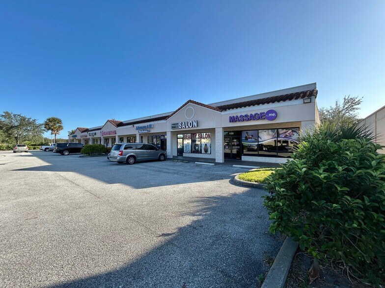 More Photos Of 11601 S Orange Blossom Trl, Orlando General Retail For Lease