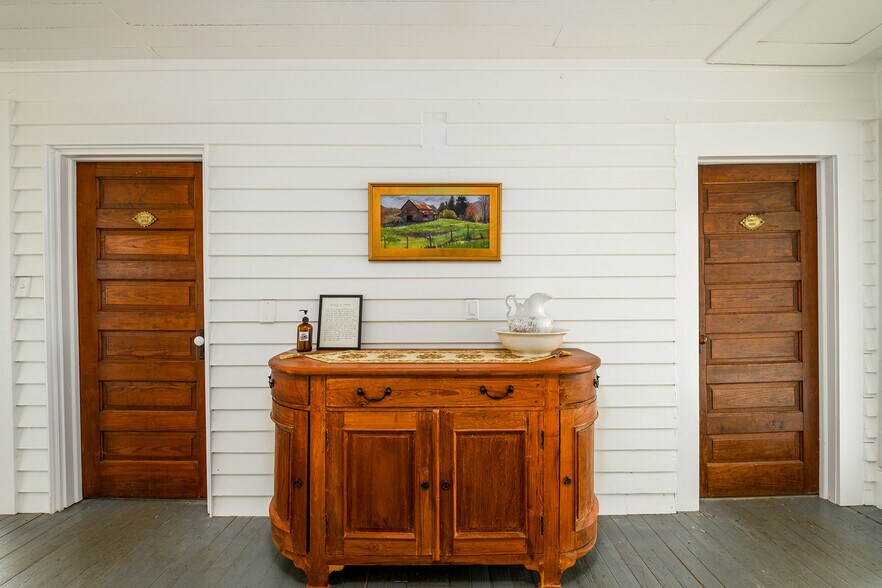 More Photos Of 1526 Highway 255 N, Sautee Nacoochee Hotel For Sale