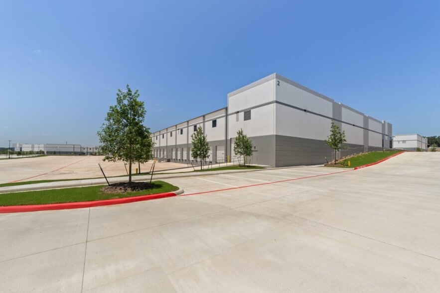 More Photos Of West Avenue and Wurzbach Parkway, San Antonio Unknown For Lease
