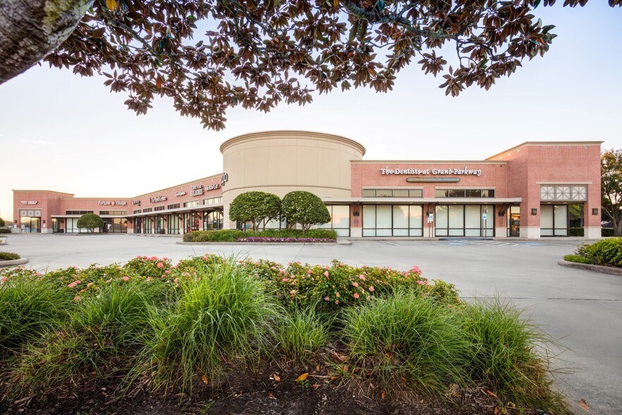 More Photos Of 1575 Grand Pky, Katy Unknown For Lease