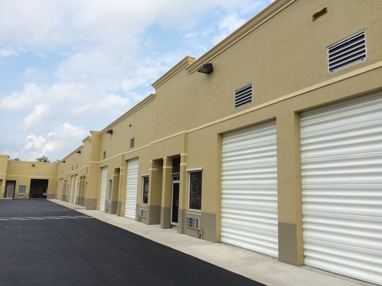 More Photos Of 15075 SW 137th St, Miami Warehouse For Lease