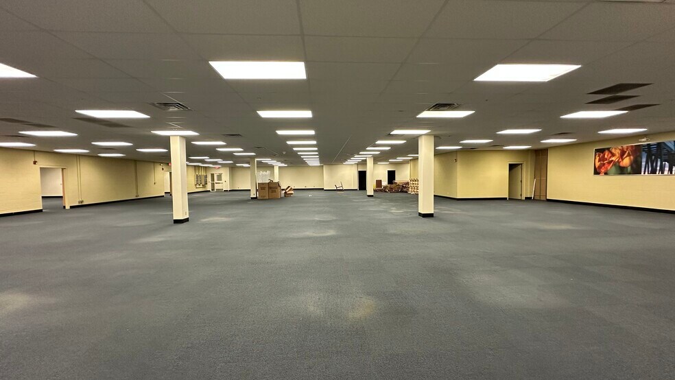 More Photos Of 211 Hilltop Rd, Saint Joseph Research And Development For Lease