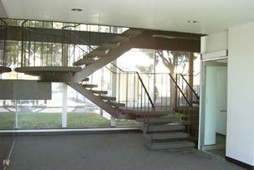 More Photos Of 1648 Gilbreth Rd, Burlingame Office For Lease