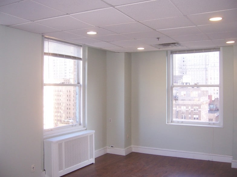 More Photos Of 1516-1518 Walnut St, Philadelphia Office For Lease