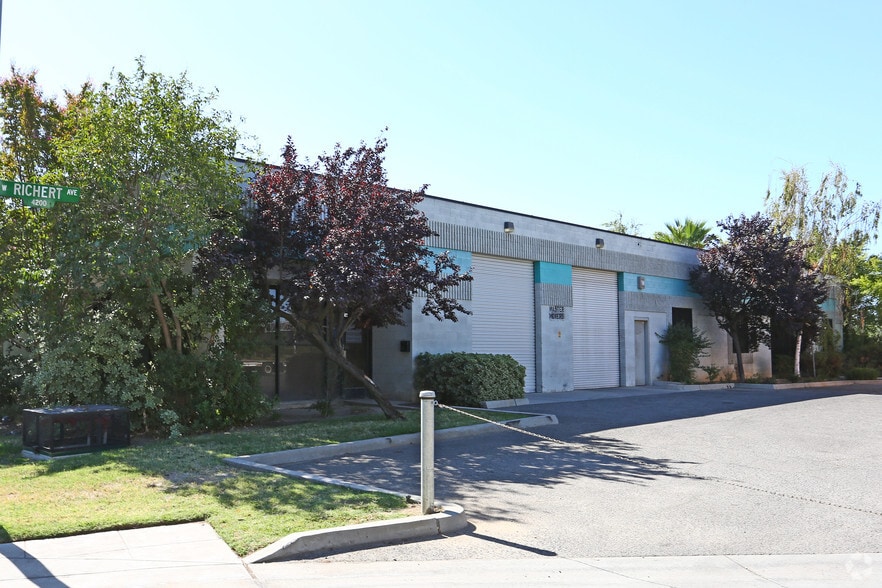 More Photos Of 4124 W Swift Ave, Fresno Unknown For Lease
