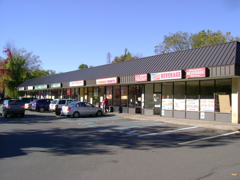 More Photos Of 59-71 Orange Tpke, Sloatsburg Storefront For Lease