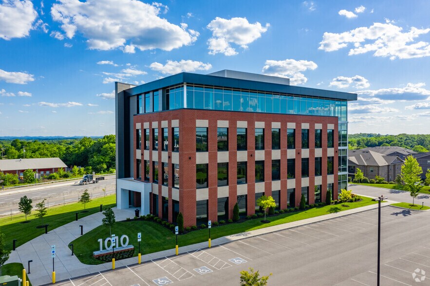 More Photos Of 1010 Pleasant Grove Pl, Mount Juliet Office For Lease