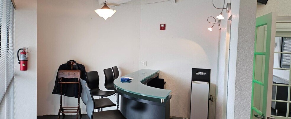 More Photos Of 770 Ponce de Leon Blvd, Coral Gables Office For Lease