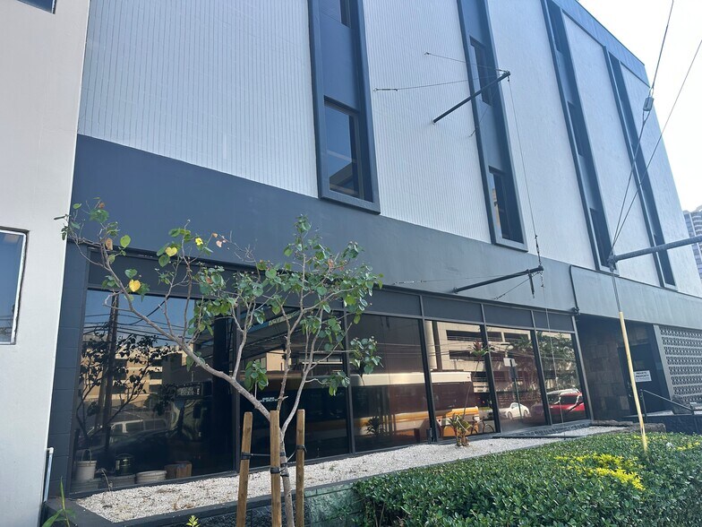 More Photos Of 848 S Beretania St, Honolulu Medical For Lease