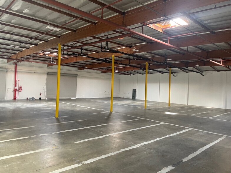 More Photos Of 2945 Columbia St, Torrance Industrial For Sale