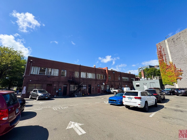 More Photos Of 1211 Chapel St, New Haven Unknown For Lease