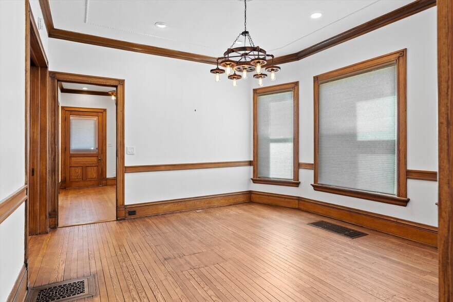 More Photos Of 124 W North Ave, Milwaukee Daycare Center For Sale