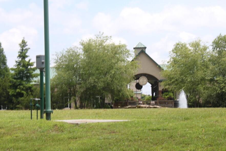 More Photos Of 2328 S College St, Auburn General Retail For Sale