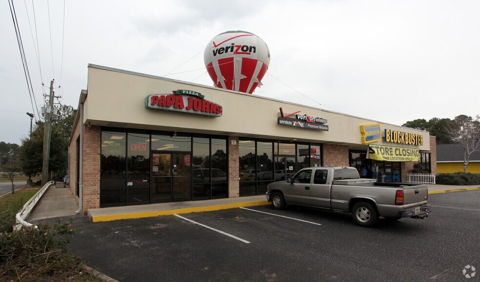 More Photos Of 503 N Navy Blvd, Pensacola Restaurant For Lease