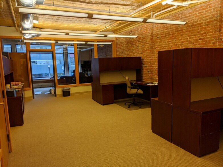 More Photos Of 107 N Washington Sq, Lansing Storefront Retail Office For Lease