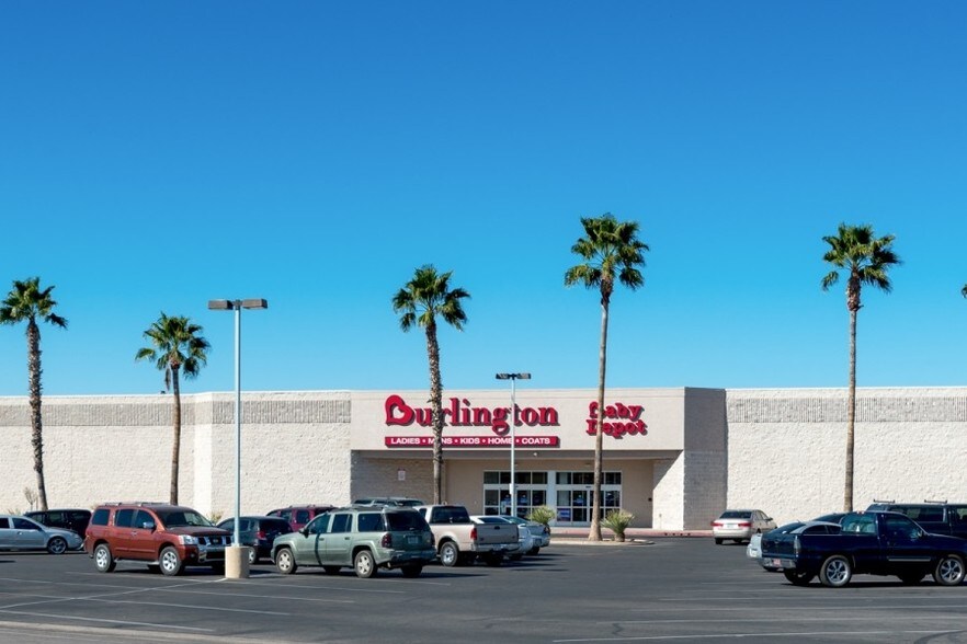 More Photos Of 3660 S 16th Ave, Tucson Department Store For Lease