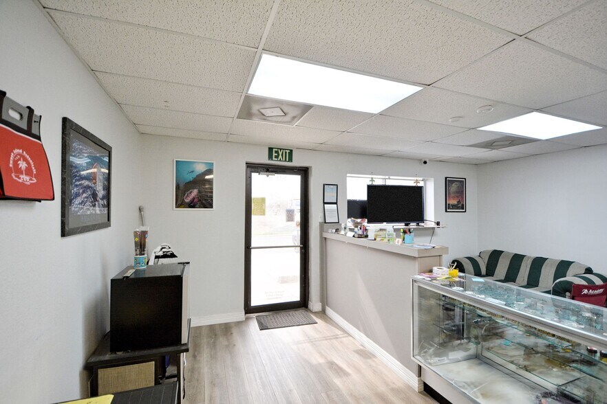 More Photos Of 100 Schertz Pky, Schertz Freestanding For Sale