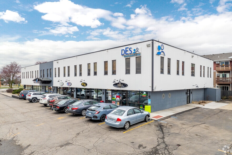 More Photos Of 1300 Cummins Rd, Des Moines General Retail For Lease