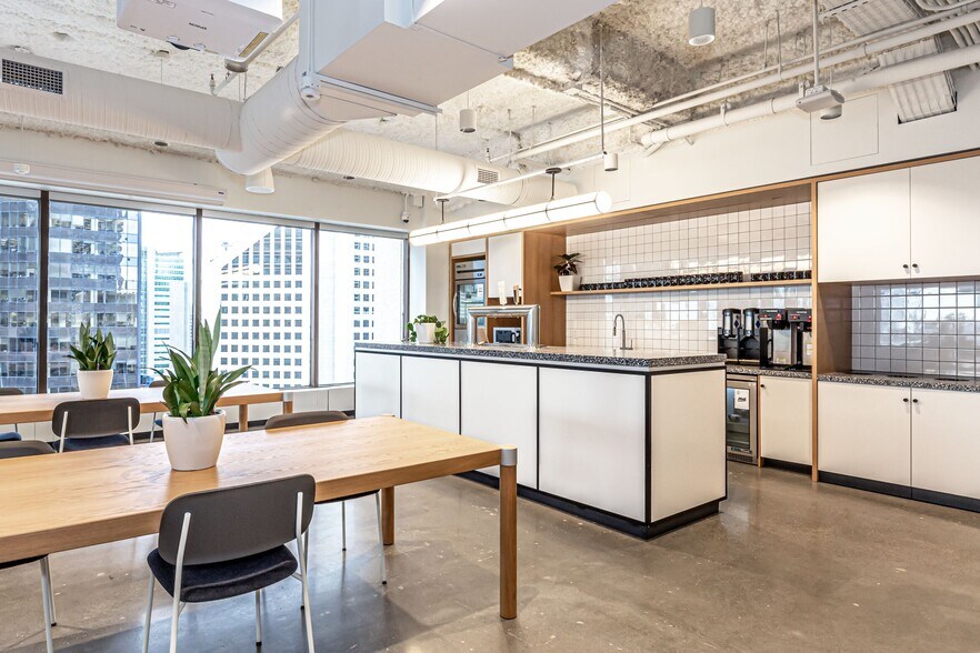 More Photos Of 700 2 St SW, Calgary Office For Lease