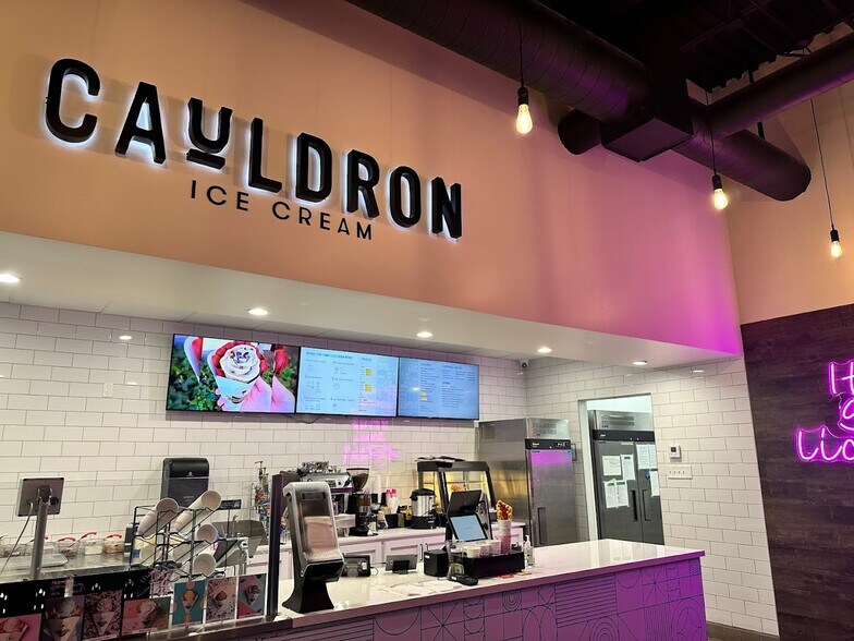 More Photos Of 4070 State Highway 121, Carrollton Storefront For Lease