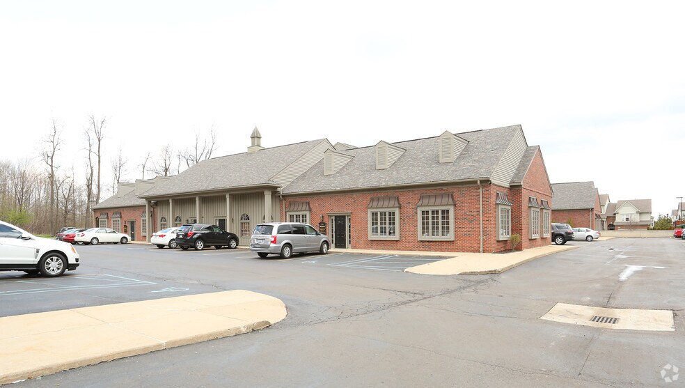 More Photos Of 37601-37649 Pembroke Ave, Livonia Office For Lease