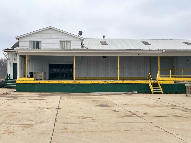 More Photos Of 15313 Bryce Rd, Mussey Warehouse For Lease