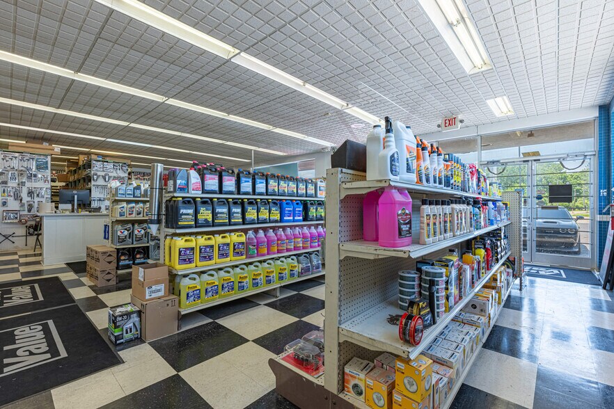 More Photos Of 1684-1692 Woodman Dr, Dayton Storefront Retail Office For Sale