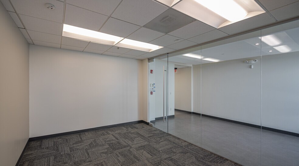 More Photos Of 15148 Bledsoe St, Sylmar Unknown For Lease