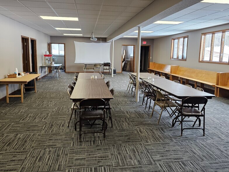 More Photos Of 521 Central Ave, Sunburg Religious Facility For Sale