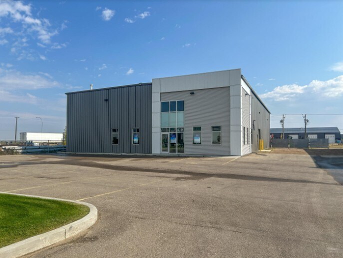 Primary Photo Of 4014 Burron Av, Saskatoon Warehouse For Lease
