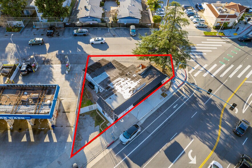 More Photos Of 7798 Foothill Blvd, Tujunga Freestanding For Sale