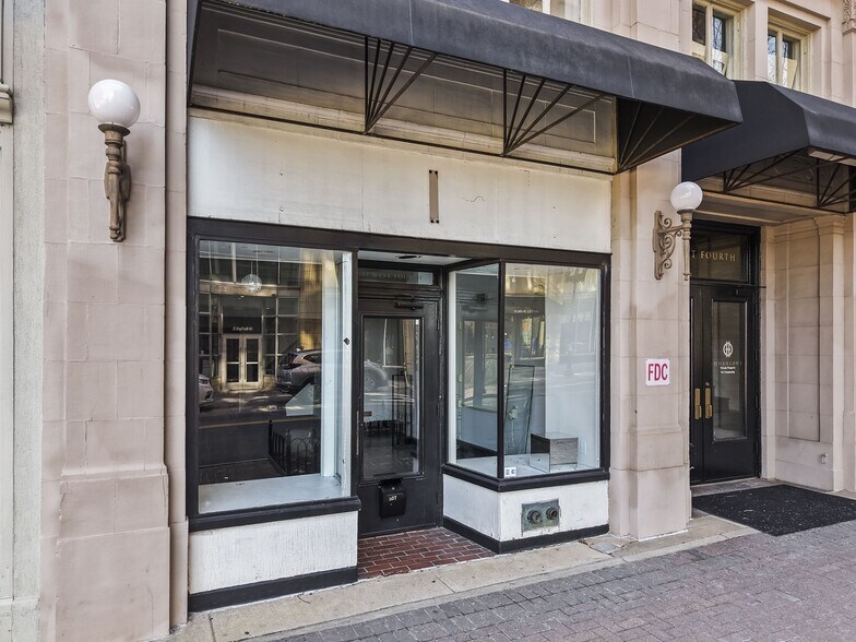 More Photos Of 105 W 4th St, Winston-Salem Office For Sale