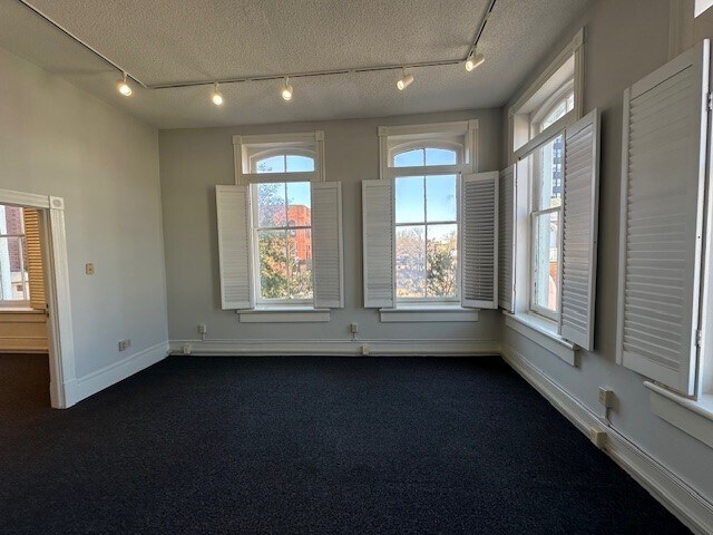 More Photos Of 102 Person St, Fayetteville Office For Lease