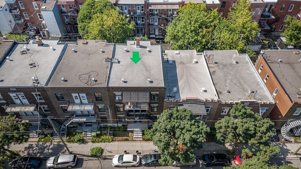 More Photos Of 7814 Rue Berri, Montréal Apartments For Sale