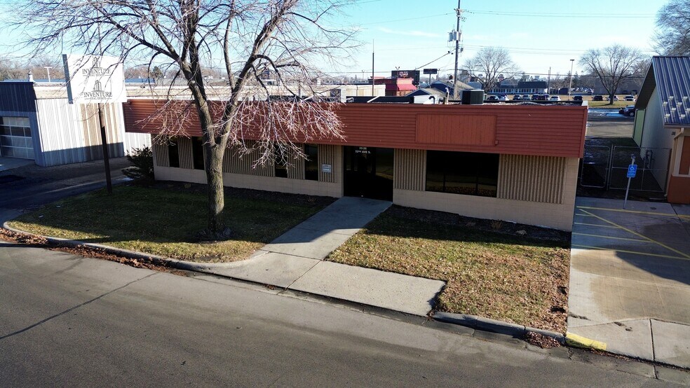 More Photos Of 20 S 32nd Ave S, Saint Cloud Office For Sale