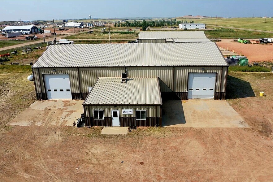 More Photos Of 2516 132nd C NW Ave, Arnegard Warehouse For Sale