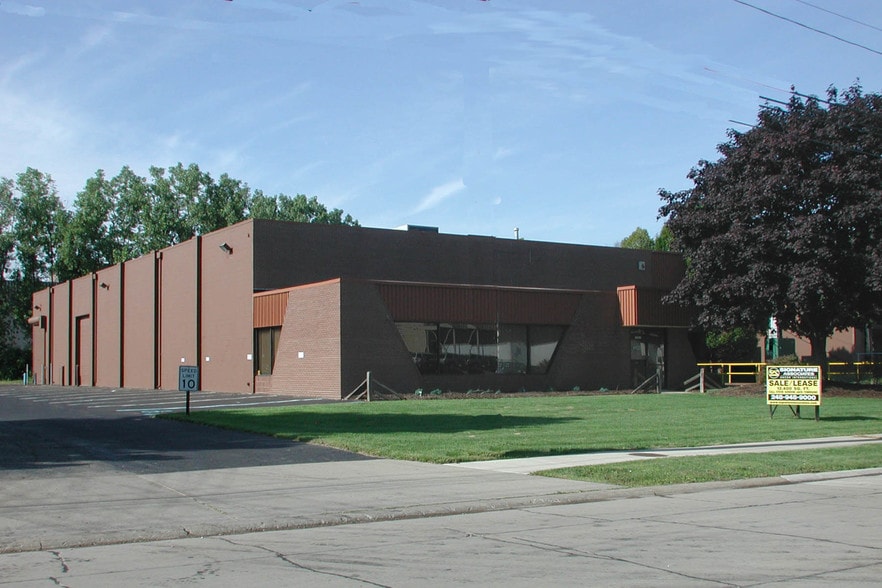 More Photos Of 35585 Industrial Rd, Livonia Warehouse For Sale