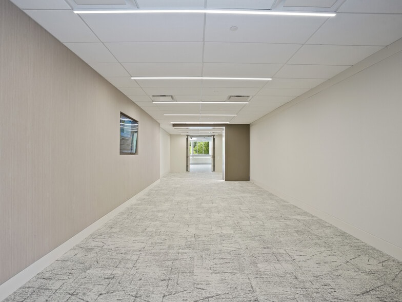 More Photos Of 1700 E Putnam Ave, Old Greenwich Office For Lease