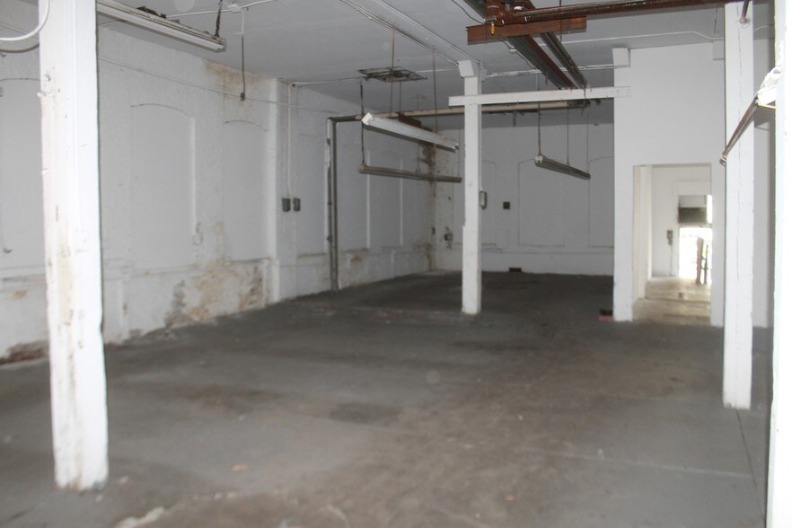 More Photos Of 46 Grace St, Irvington Warehouse For Sale