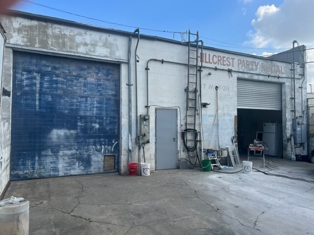 More Photos Of 3507 Motor Ave, Los Angeles Light Distribution For Lease