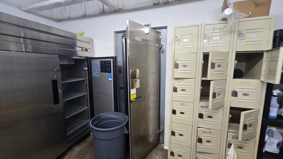 More Photos Of 4021 Acton Hwy, Granbury General Retail For Lease