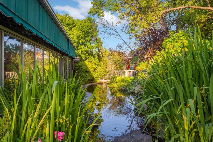 More Photos Of 8032 4th St NW, Albuquerque Restaurant For Sale