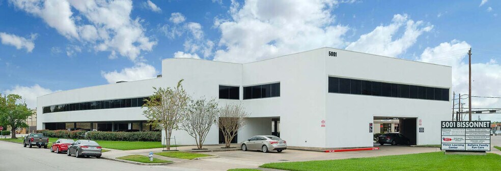 Primary Photo Of 5001 Bissonnet St, Bellaire Medical For Lease