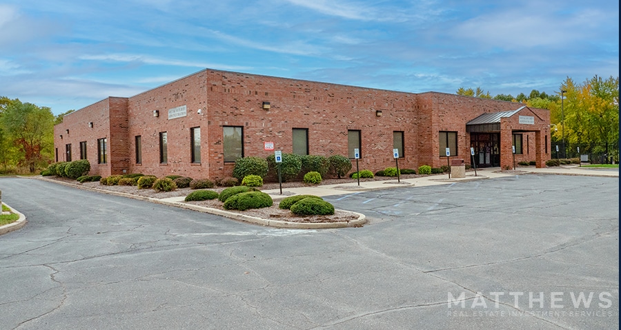 Primary Photo Of 808 S Lake St, Gary Office For Sale
