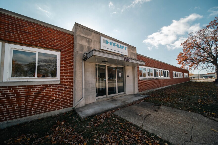 More Photos Of 1185 E Keating Ave, Muskegon Manufacturing For Sale