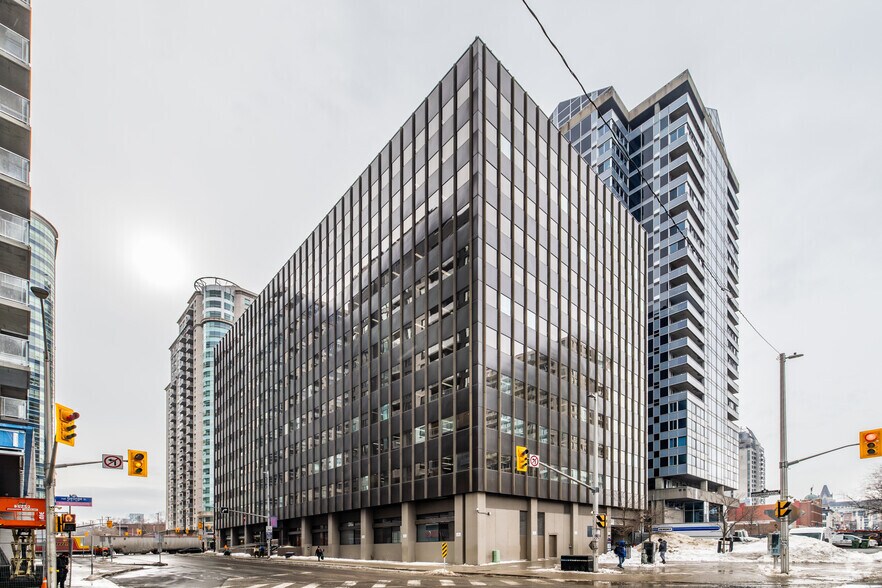 More Photos Of 400 Cumberland St, Ottawa Office For Sale